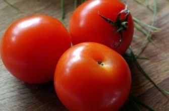 มะเขือเทศสามลูก