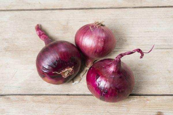 หัวหอมสามหัว