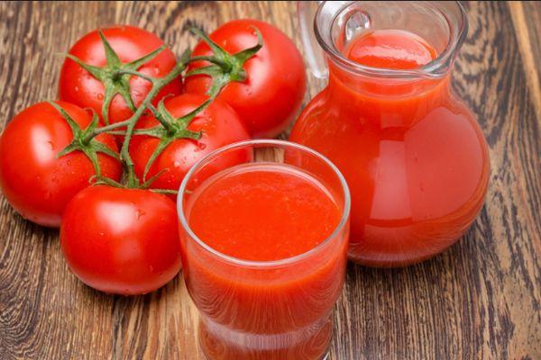 Tomates et jus