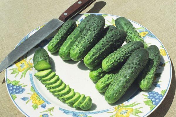 แตงกวาหั่นบาง ๆ