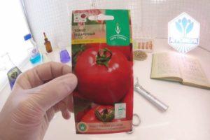 ลักษณะของพันธุ์มะเขือเทศ Podarochny การปลูกและการดูแล