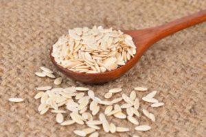 สามารถแช่เมล็ดแตงกวาที่ผ่านการบำบัดก่อนปลูกได้หรือไม่ และทำอย่างไรจึงจะถูกต้อง?