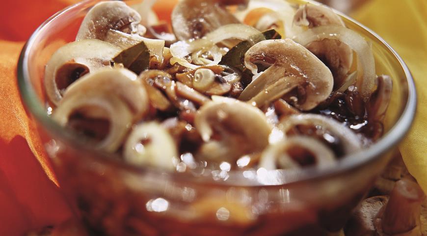 champignons marinés