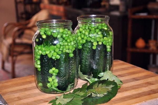 แตงกวากับถั่ว