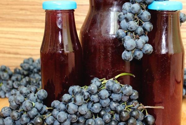 น้ำองุ่นพร้อมเนื้อ