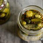 แตงกวากับเมล็ดมัสตาร์ดในขวด