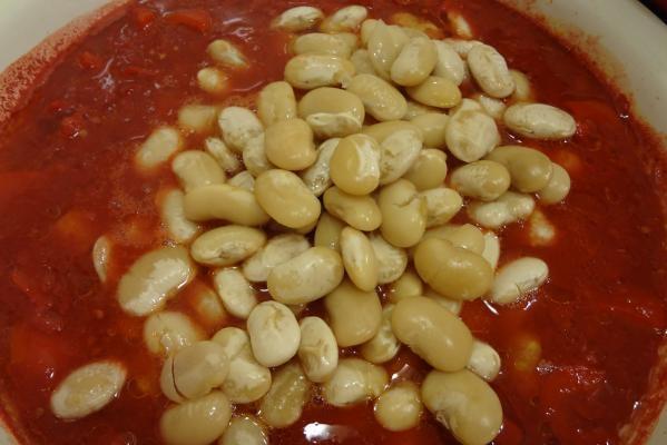 เลโชกับถั่วในหม้อหุงช้า