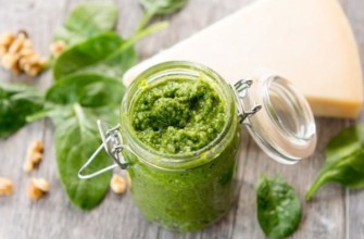 pesto trong lọ