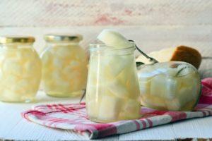 สูตรที่ดีที่สุดสำหรับแตงโมกระป๋องในขวด เช่น สับปะรด สำหรับฤดูหนาว ทั้งแบบฆ่าเชื้อและไม่ฆ่าเชื้อ