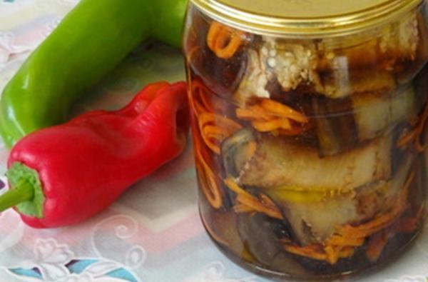 มะเขือยาวม้วนในซอสมะเขือเทศในขวด