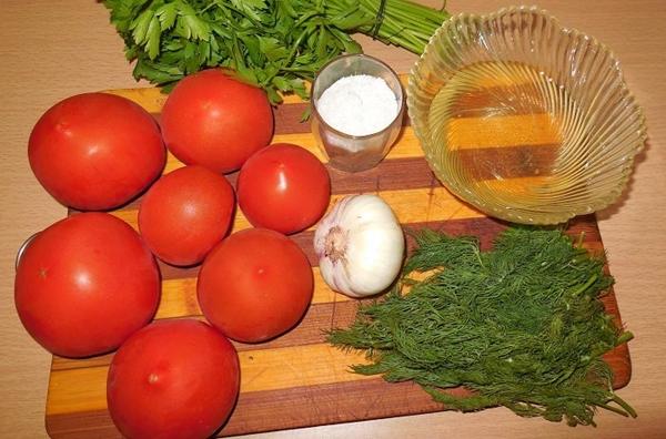 มะเขือเทศและกระเทียม