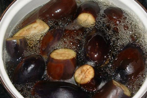 การแช่มะเขือยาว