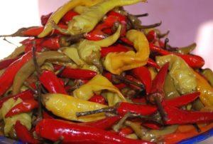 สูตรพริกดองรสเผ็ด ซิทซัค สำหรับฤดูหนาว สไตล์จอร์เจียน และอายุการเก็บรักษา