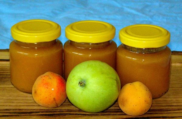 แอปริคอตและแอปเปิ้ลบดสำหรับฤดูหนาว