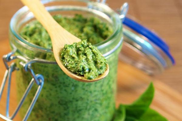 เพสโต้บนช้อน