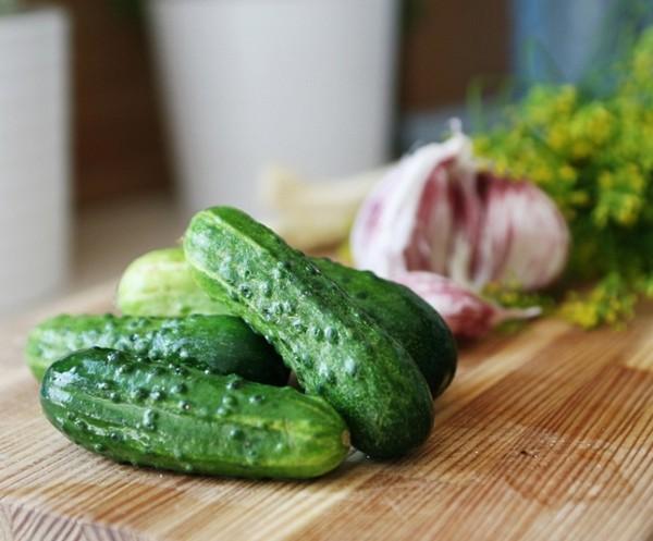 แตงกวาสด