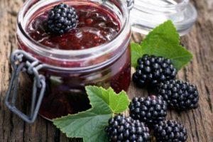 วิธีทำแยมแบล็กเบอร์รี่สำหรับฤดูหนาวที่บ้าน แบบไร้เมล็ด พร้อมเจลาติน และในหม้อหุงช้า