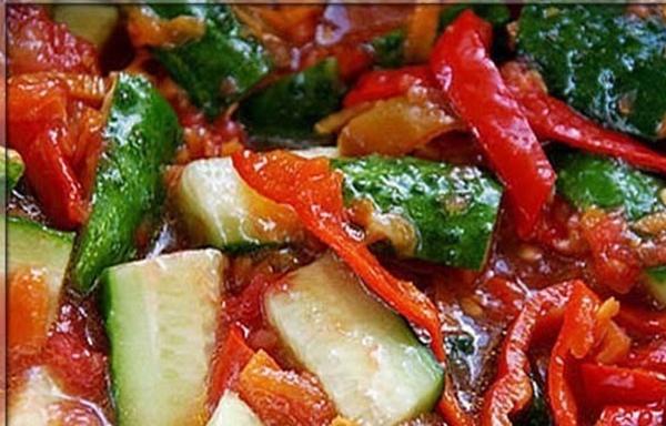 แตงกวาและพริก