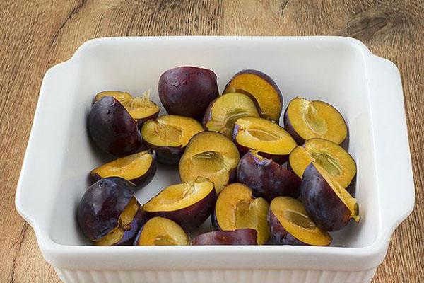 ลูกพลัมปอกเปลือก