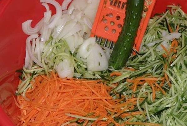 ขั้นตอนการเตรียมแตงกวาสไตล์เกาหลี