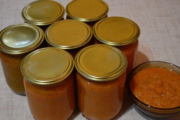 โถบรรจุเครื่องปรุง