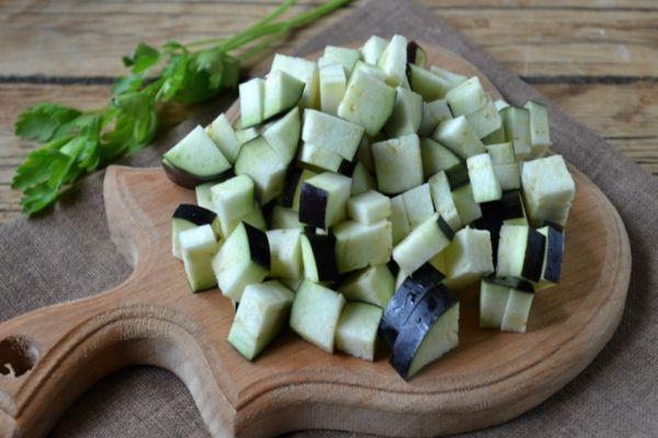 มะเขือยาวหั่นชิ้น