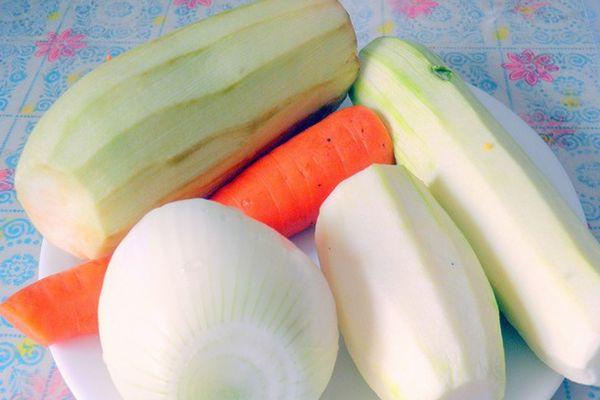 ผักปอกเปลือก