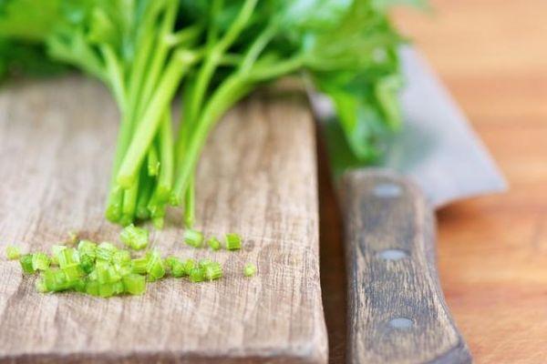 ผักชีฝรั่งสด