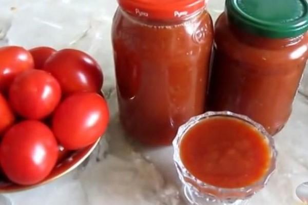 adjika en grands pots