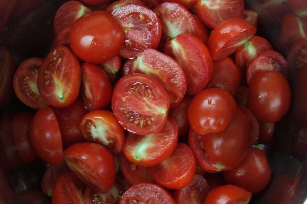 มะเขือเทศหั่นบาง