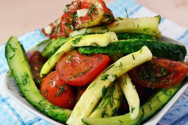 tomates aux concombres