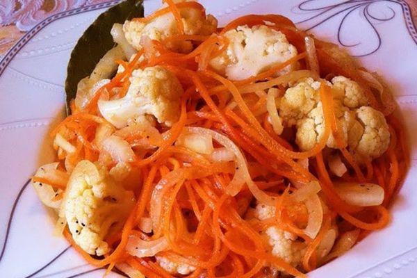 กะหล่ำปลีกับแครอท