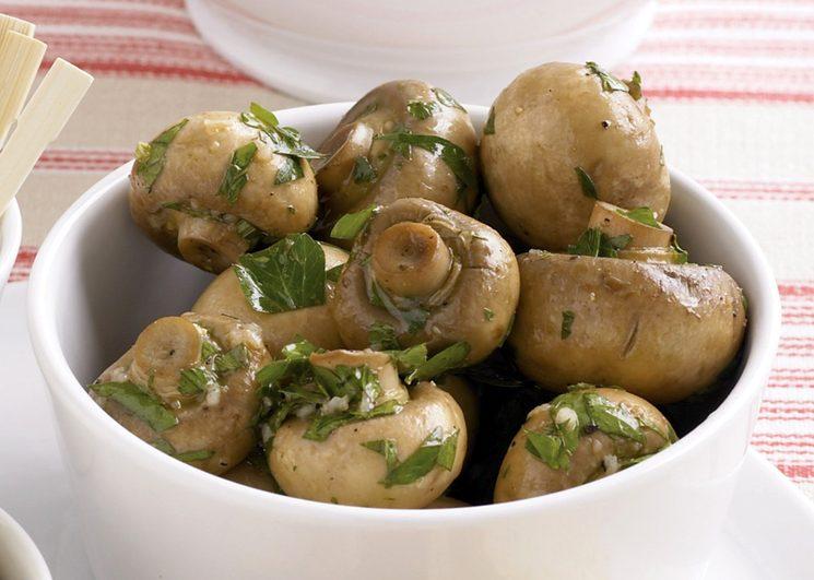 champignons marinés