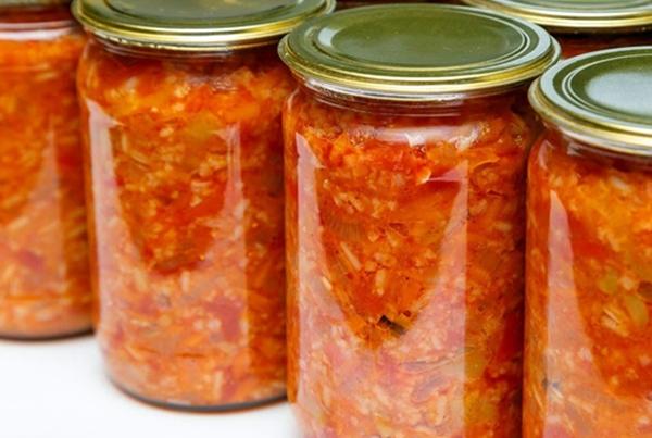 lecho aux poivrons et riz en bocaux