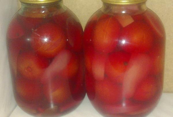 มะเขือเทศสไตล์เยอรมันในน้ำเกลือสีชมพู