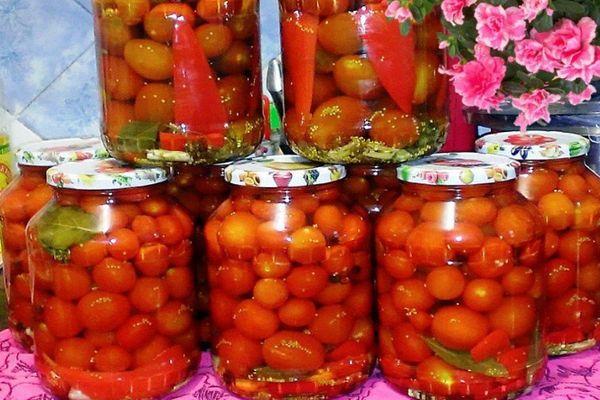 การดองมะเขือเทศ