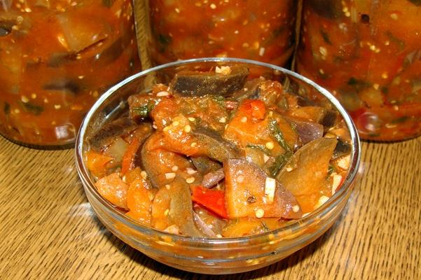 บวบกับมะเขือยาวในชาม