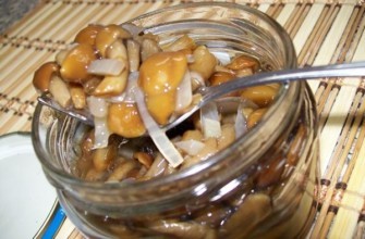 เห็ดน้ำผึ้งในน้ำเกลือแตงกวา