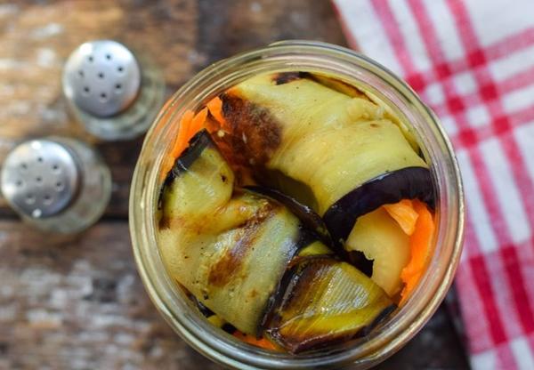 มะเขือยาวม้วนในขวด