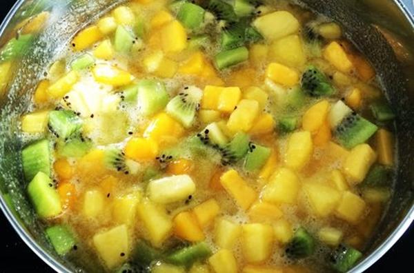 การทำแยมกีวีในหม้อหุงช้า