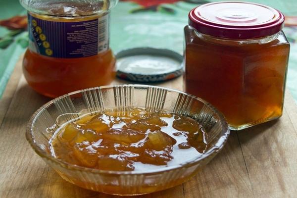 confiture de pommes et de courgettes