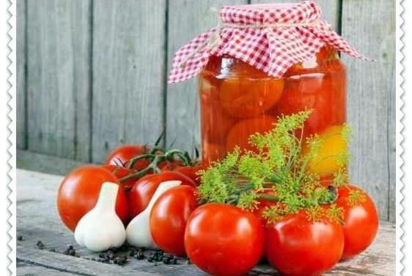 มะเขือเทศสไตล์บัลแกเรียกับกระเทียม