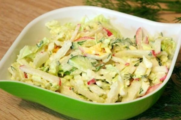 สลัดหัวไชเท้าแดงและข้าว