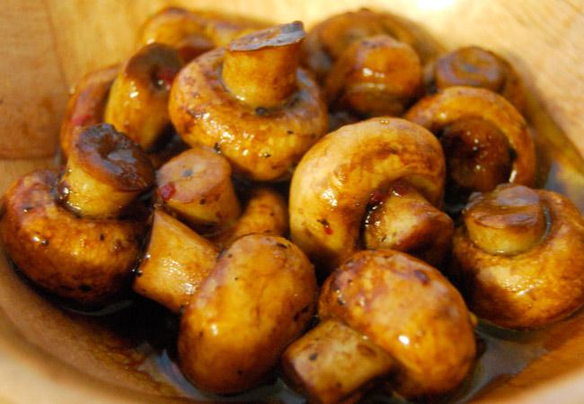 champignons marinés