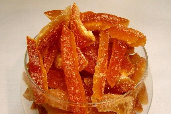 ผลไม้เชื่อมในชาม