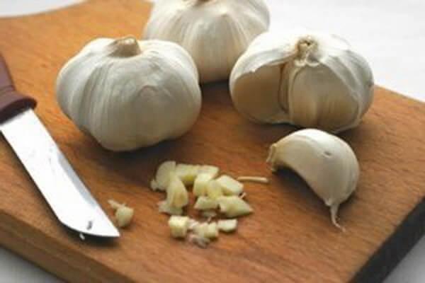 การสับกระเทียม