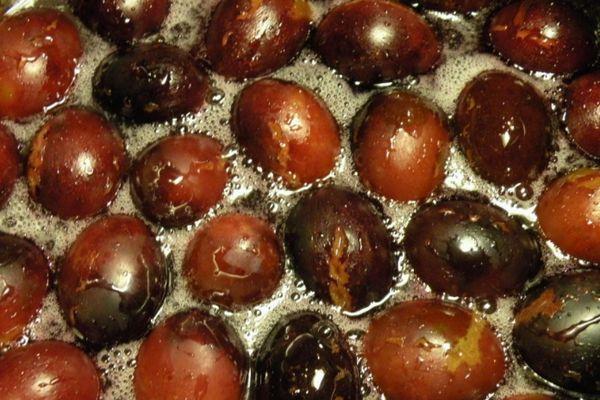 ลูกพลัมมีเมล็ด