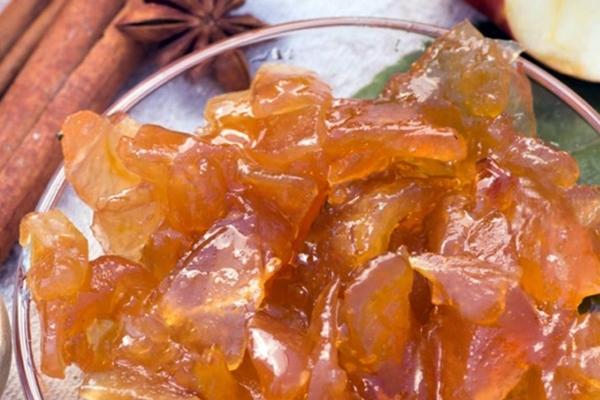 แยมจากแอปเปิ้ลป่าหั่นบาง ๆ