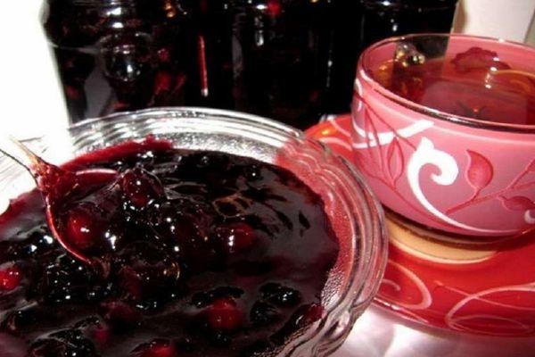 แยมพลัม