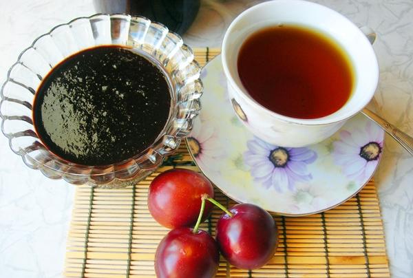 แยมพลัมกับชา